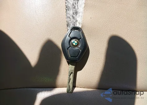 2002 BMW 325I z USA, uszkodzony, nr VIN WBAET37492NG83443